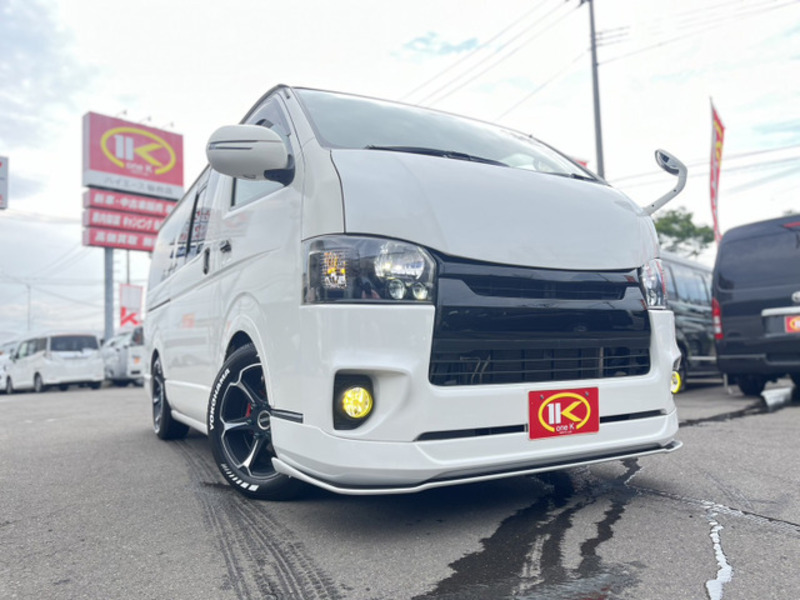 HIACE VAN-1