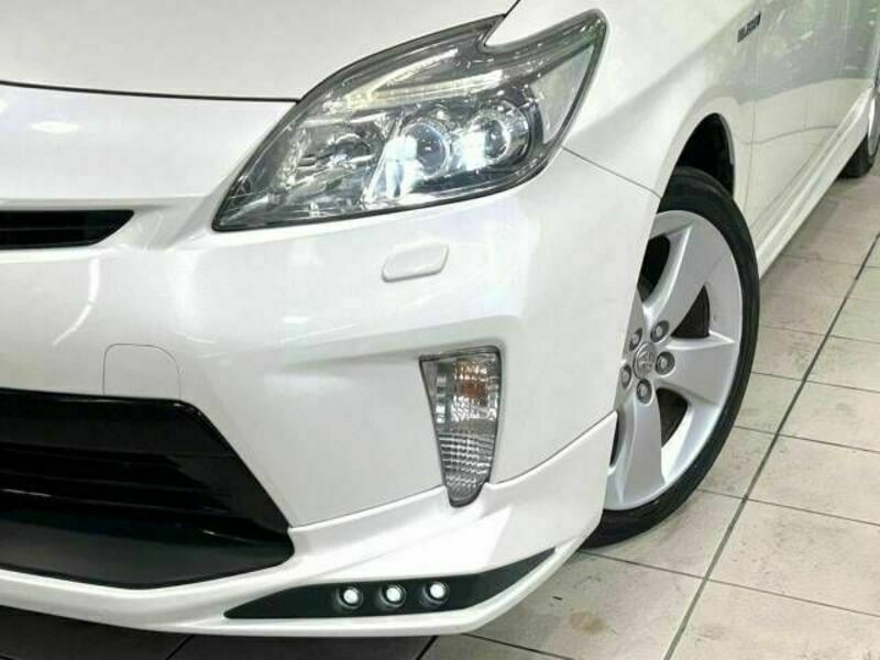 PRIUS-10