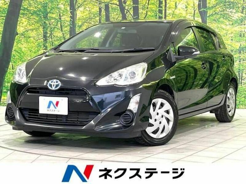 TOYOTA　AQUA