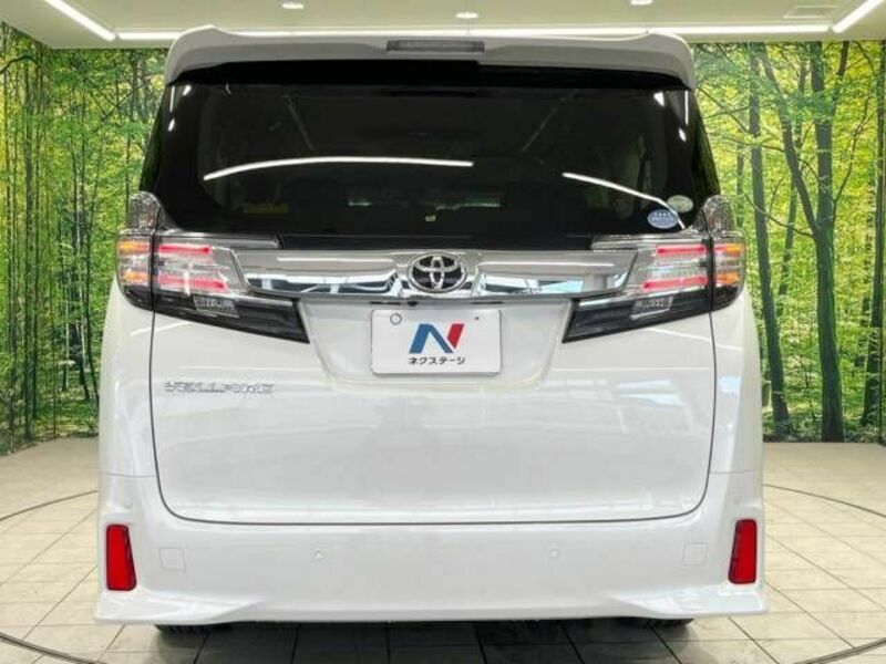 VELLFIRE-16