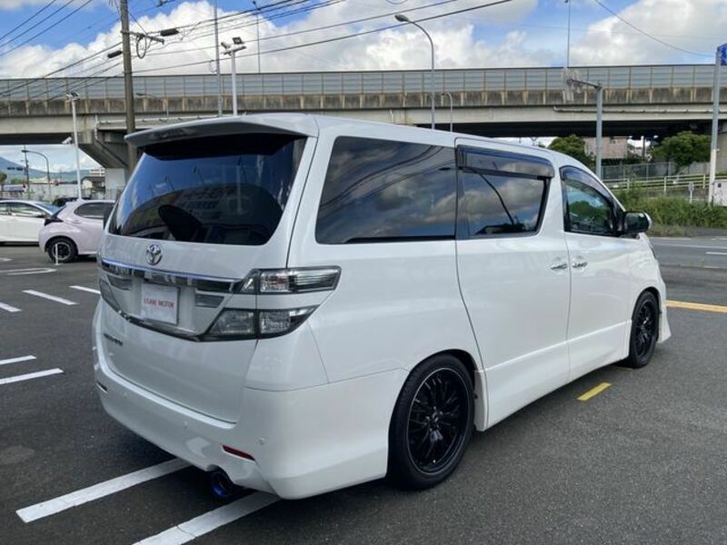 VELLFIRE-3