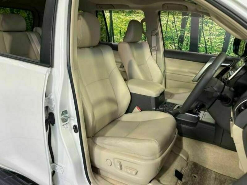 LAND CRUISER PRADO-8