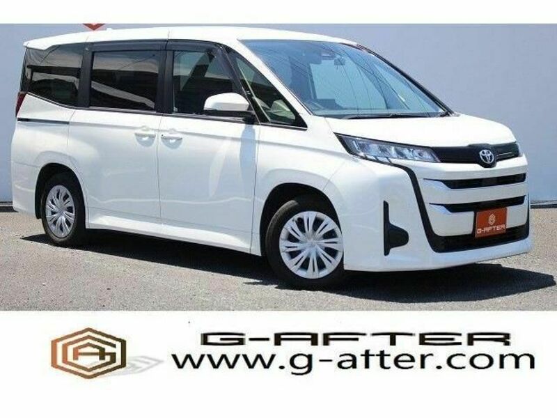 TOYOTA　NOAH