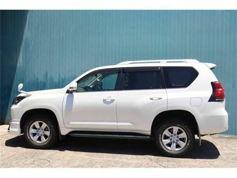 LAND CRUISER PRADO-4