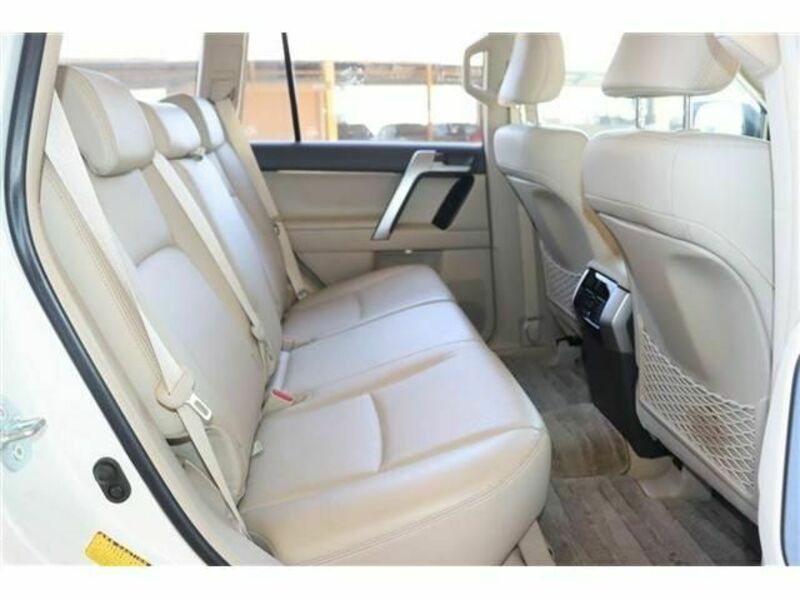 LAND CRUISER PRADO-14