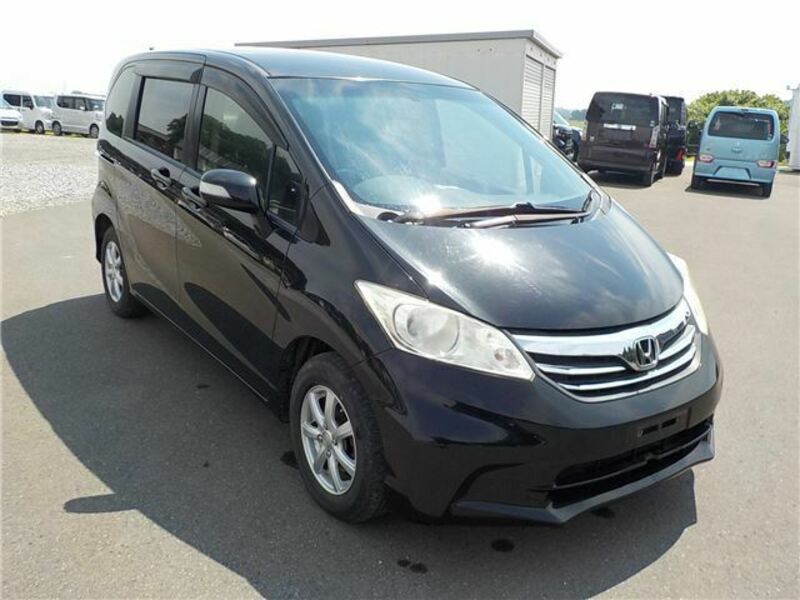 HONDA　FREED