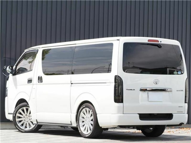 HIACE VAN-1