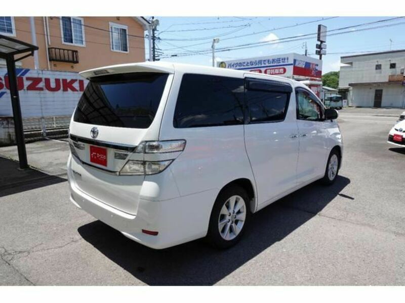 VELLFIRE-14