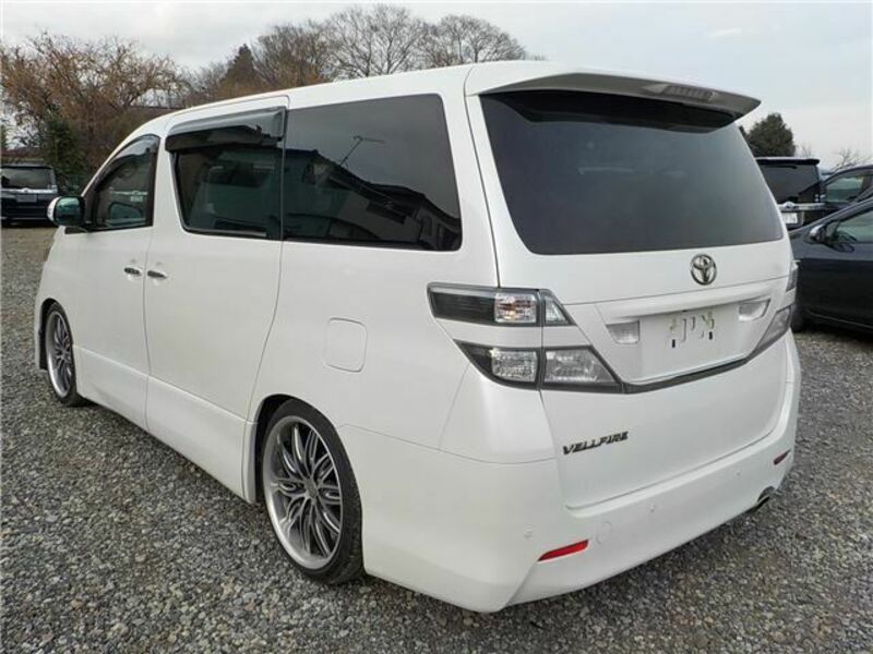 VELLFIRE-1