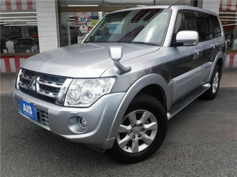 MITSUBISHI　PAJERO