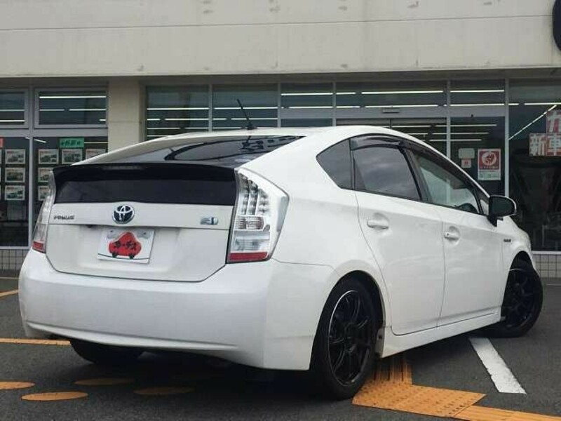 PRIUS-2