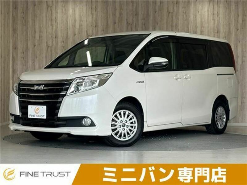 TOYOTA　NOAH