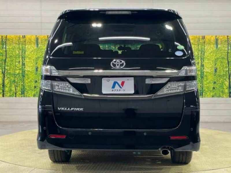 VELLFIRE-16