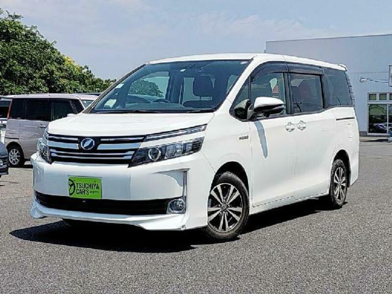 TOYOTA　VOXY