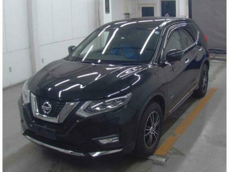 NISSAN　X-TRAIL