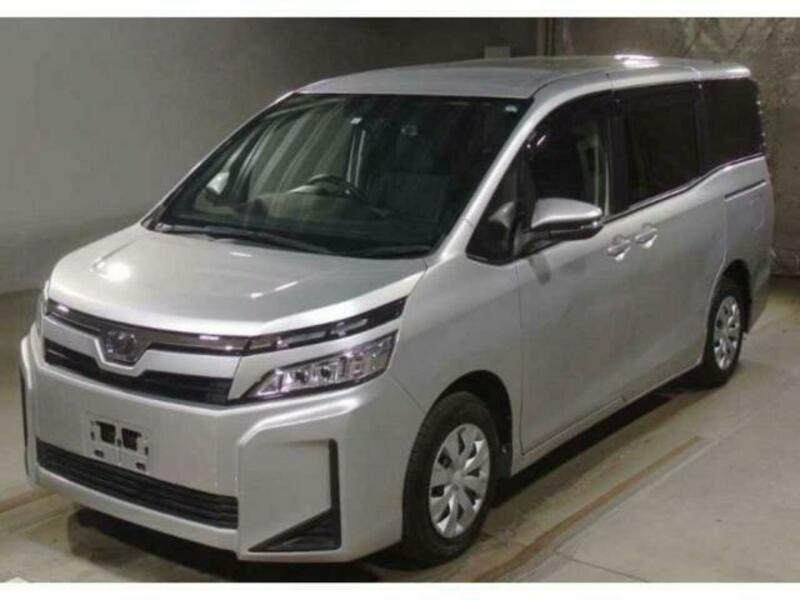 TOYOTA　VOXY