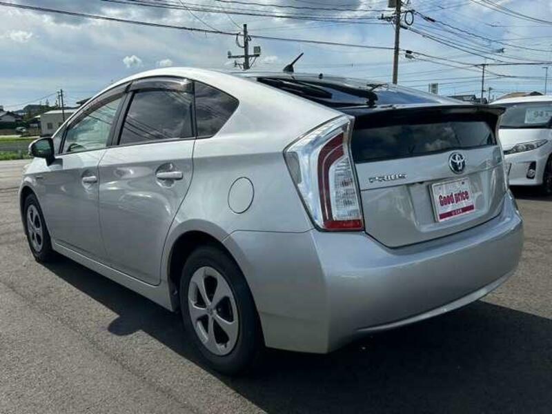 PRIUS-14