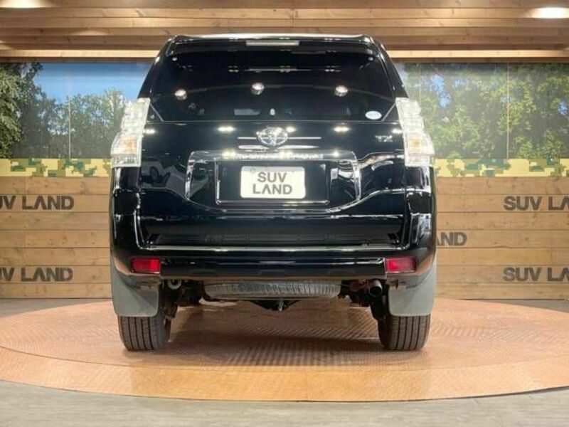 LAND CRUISER PRADO-12