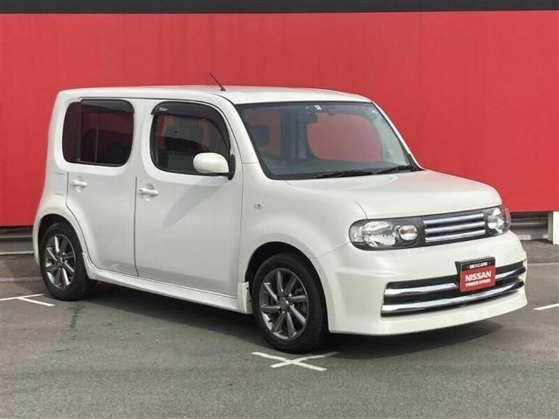 NISSAN　CUBE