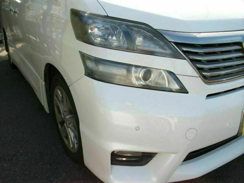 VELLFIRE-5