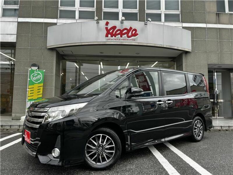 TOYOTA　NOAH