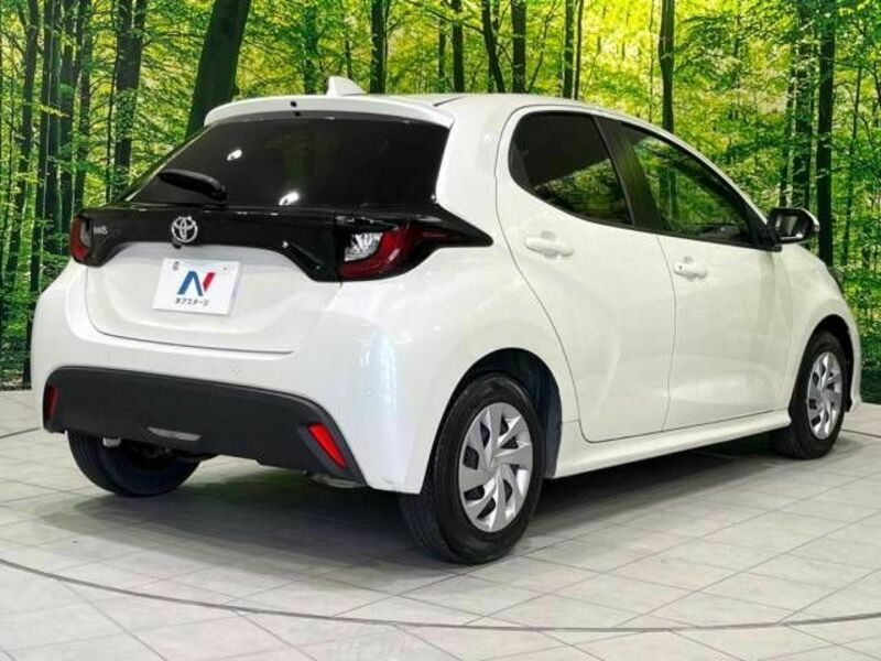 YARIS-17