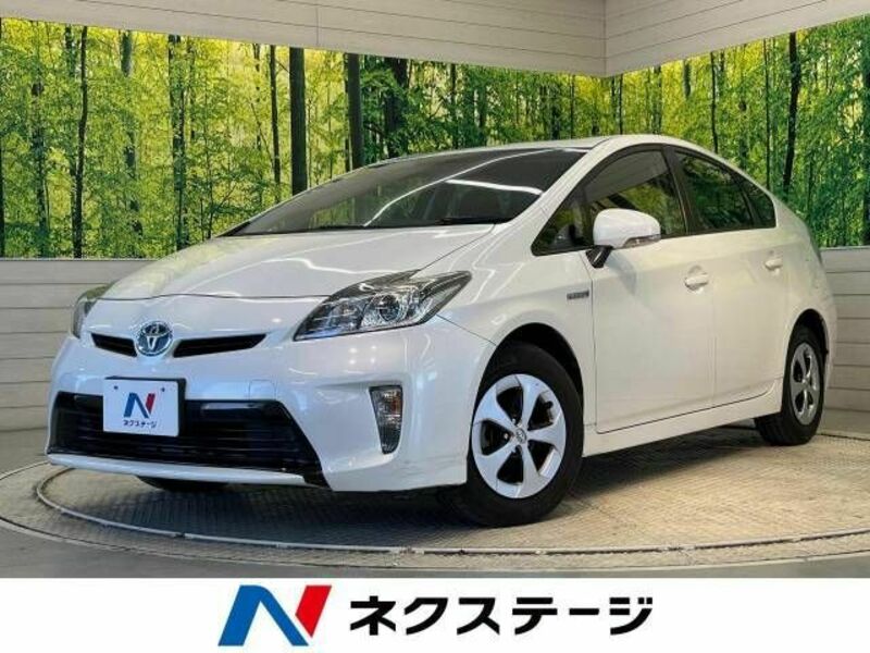 TOYOTA　PRIUS