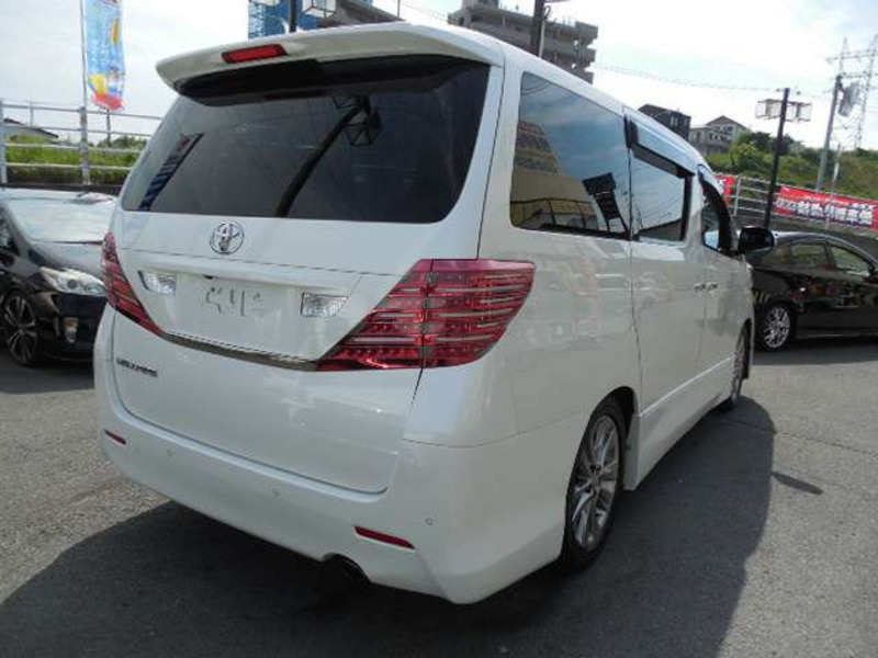 VELLFIRE-5