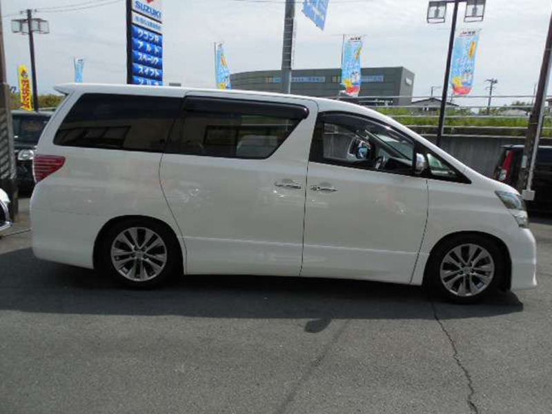 VELLFIRE-7