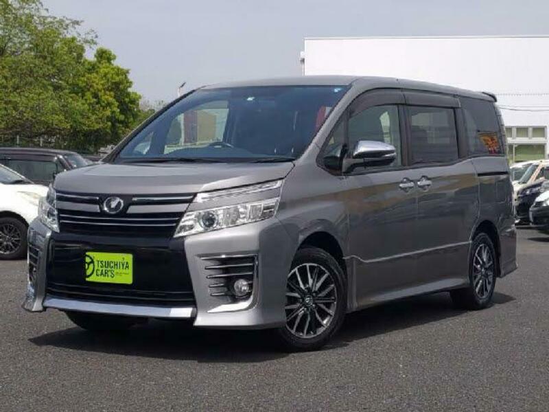 TOYOTA　VOXY