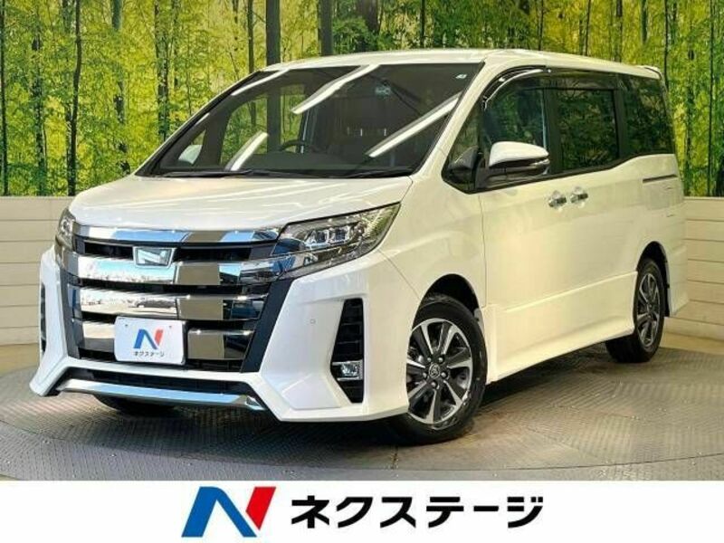 TOYOTA　NOAH