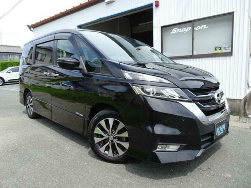 NISSAN　SERENA