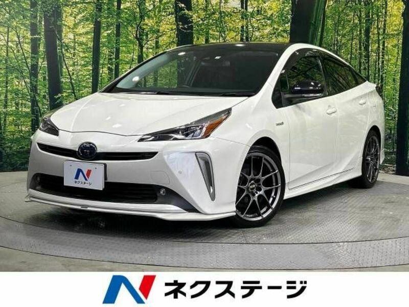 TOYOTA　PRIUS