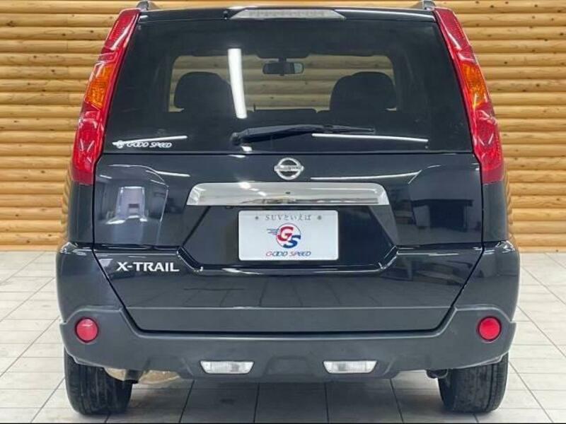 X-TRAIL-18