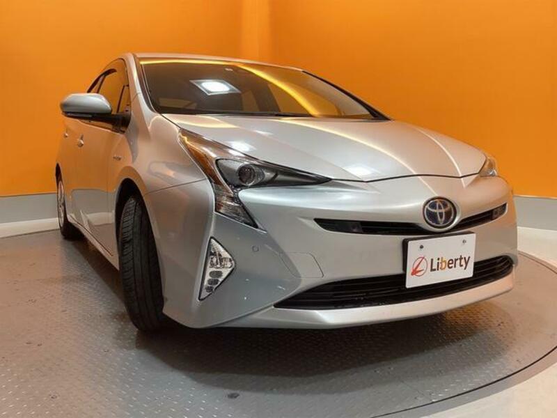 PRIUS-12