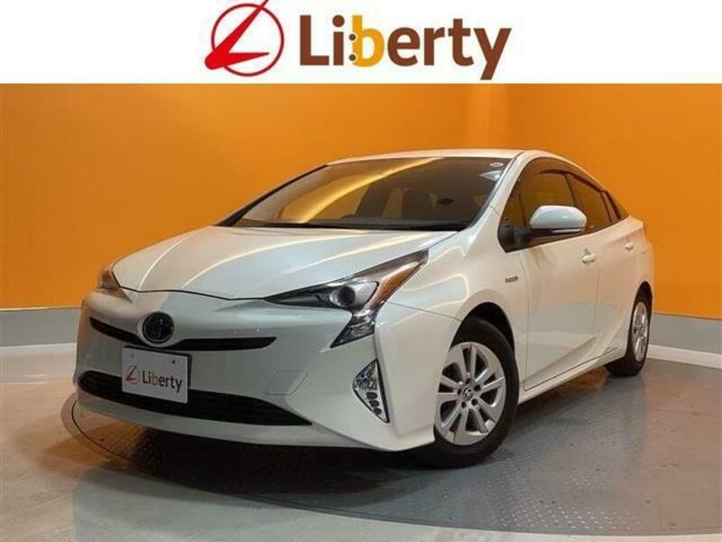 TOYOTA　PRIUS