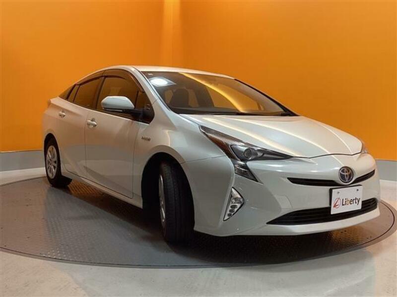 PRIUS-12