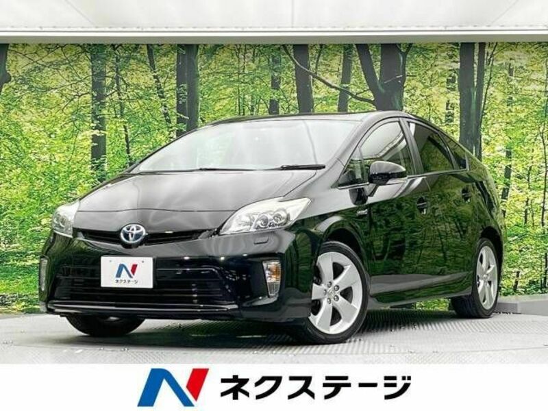 TOYOTA　PRIUS