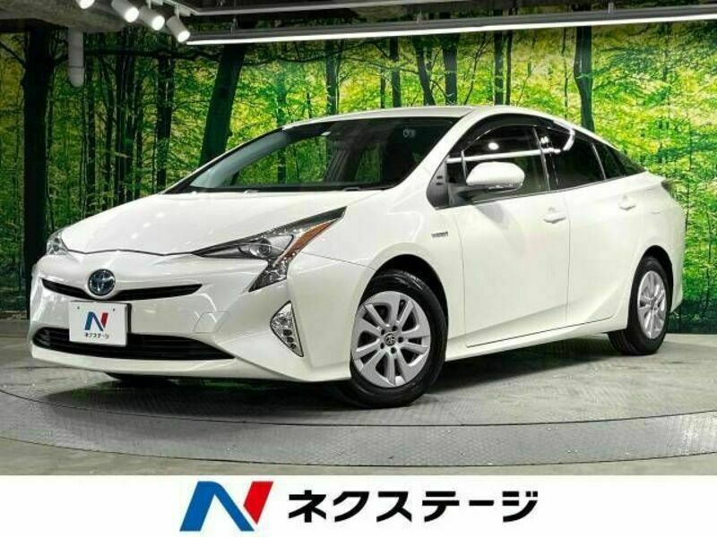 TOYOTA　PRIUS