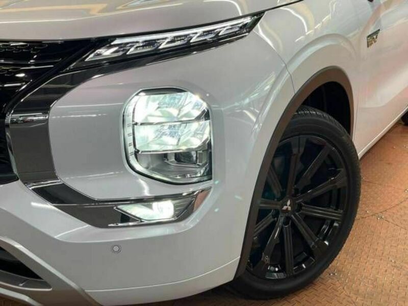 OUTLANDER PHEV