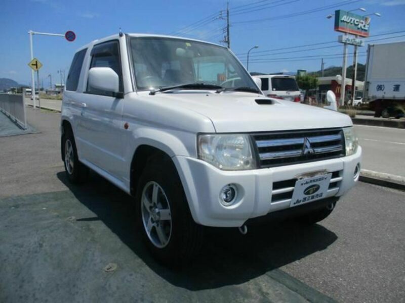 MITSUBISHI　PAJERO MINI