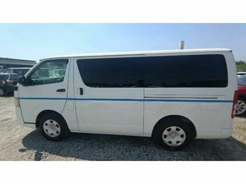 HIACE VAN-11