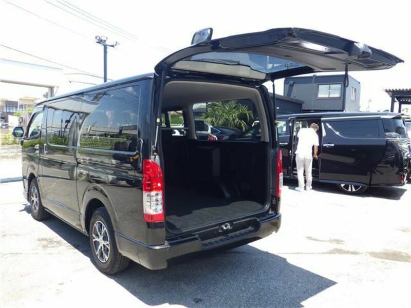 HIACE VAN-7