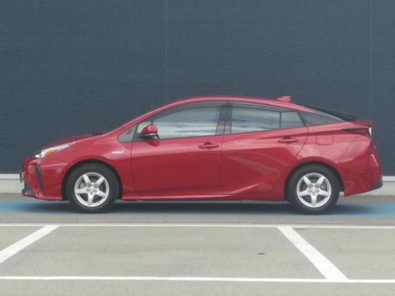 PRIUS-17