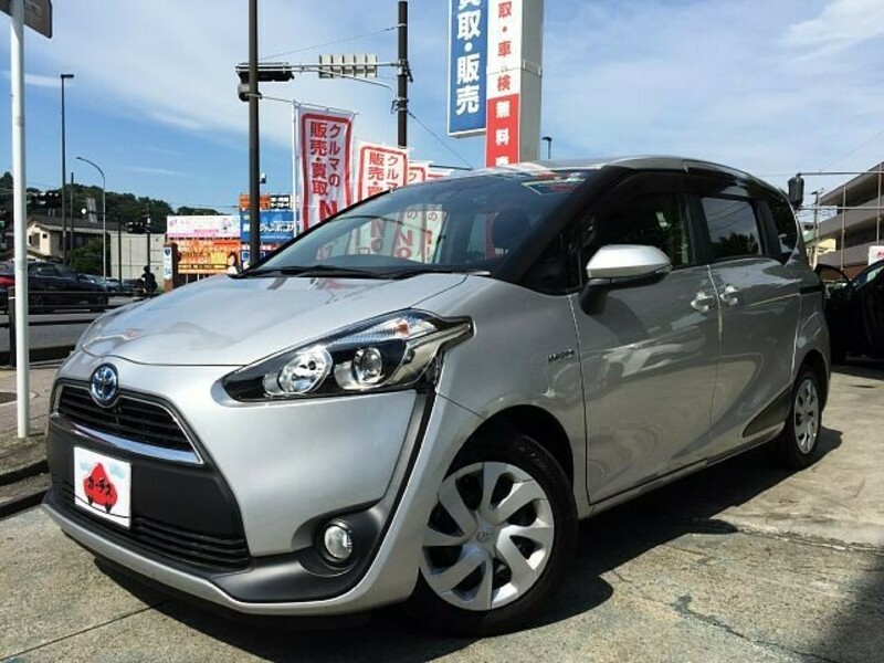 TOYOTA　SIENTA