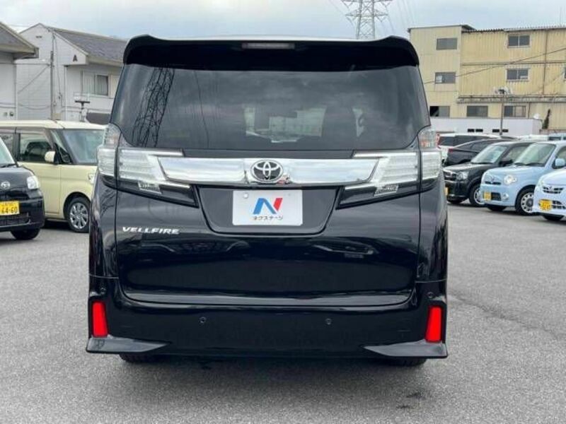 VELLFIRE-16