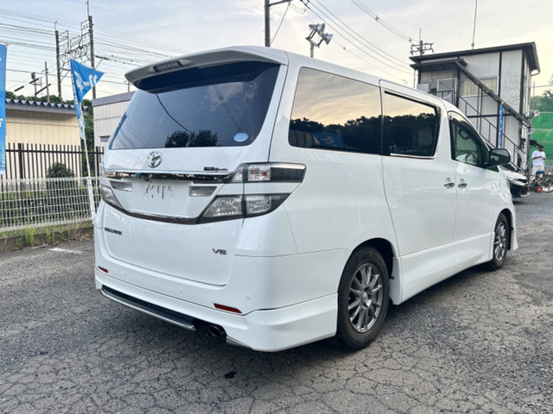 VELLFIRE-2