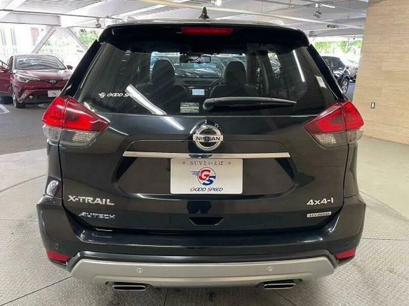 X-TRAIL-18