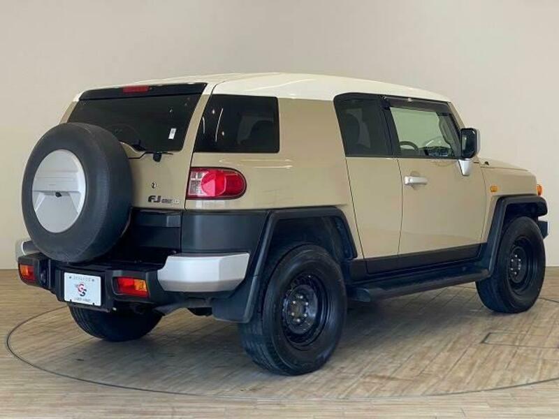 FJ CRUISER-15