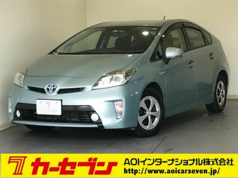 TOYOTA　PRIUS